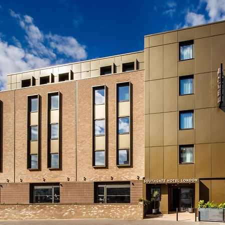 Southgate Hotel London East Barnet 외부 사진