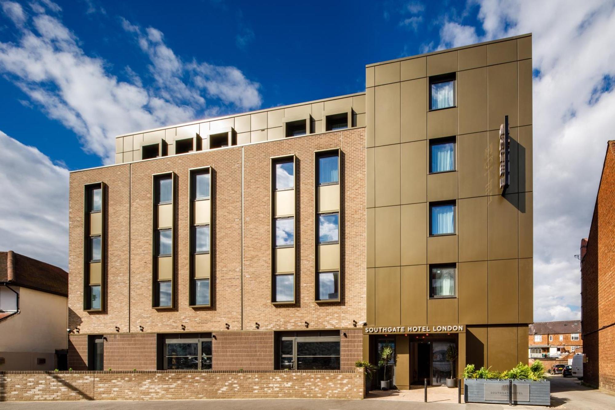 Southgate Hotel London East Barnet 외부 사진