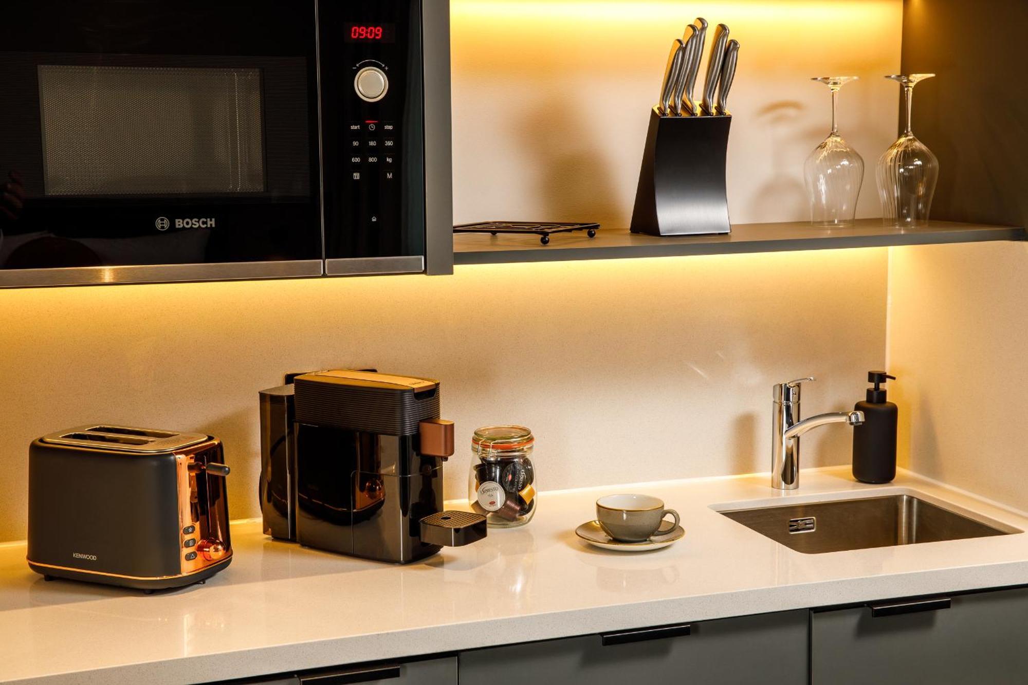 Southgate Hotel London East Barnet 외부 사진